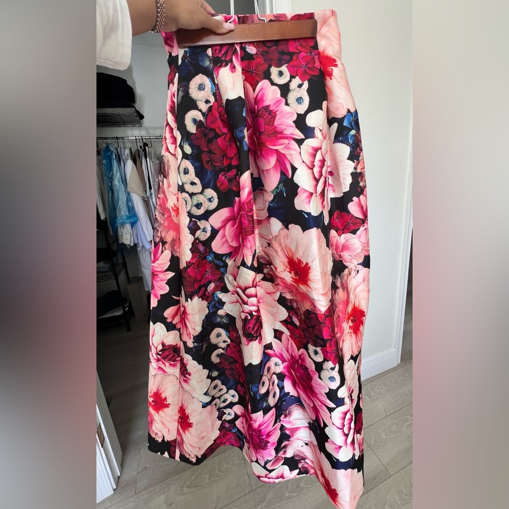 Eliza j maxi skirt size 4
